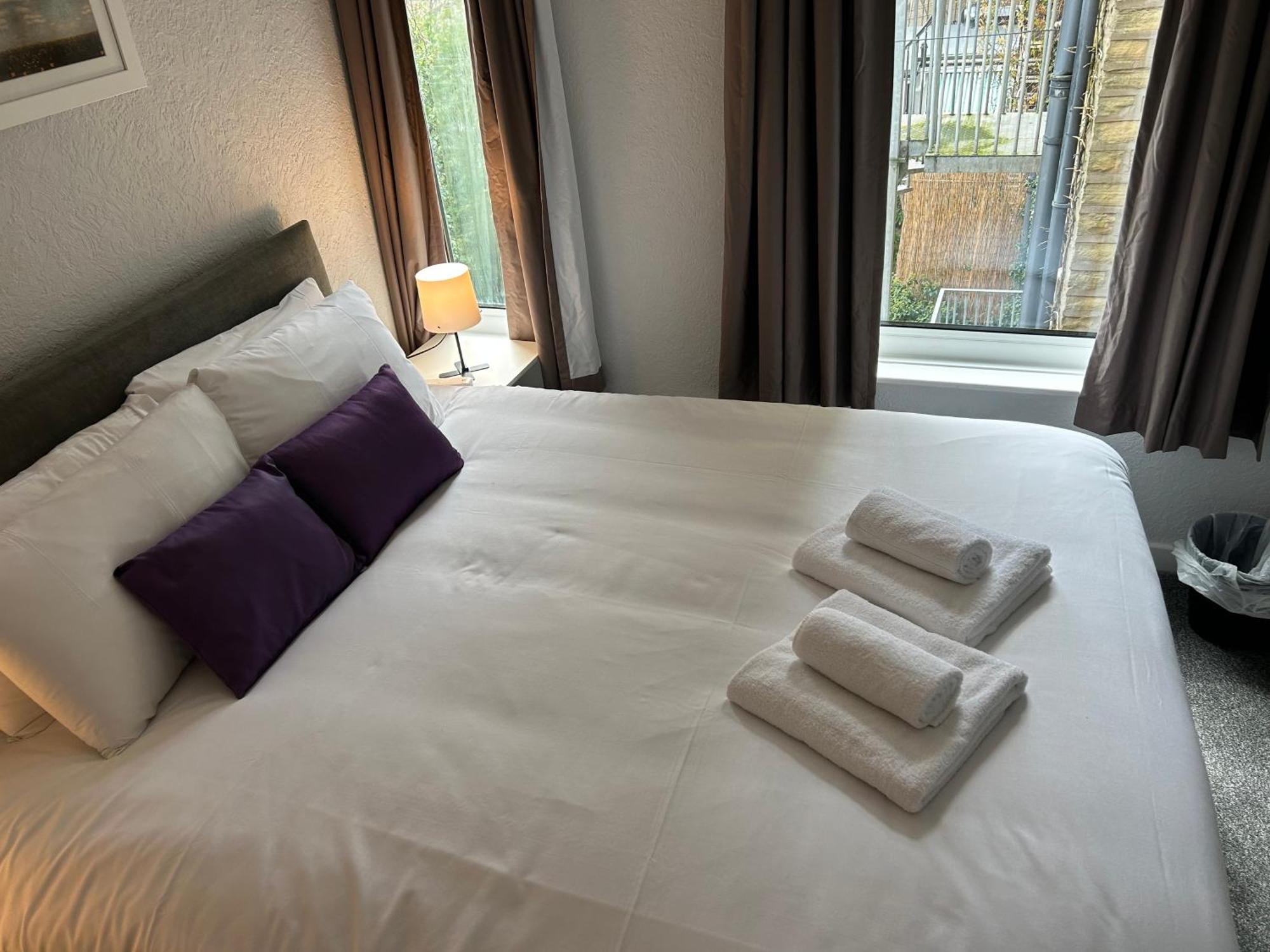 The Clifton Seafront Hotel มอร์คัมบ์ ภายนอก รูปภาพ